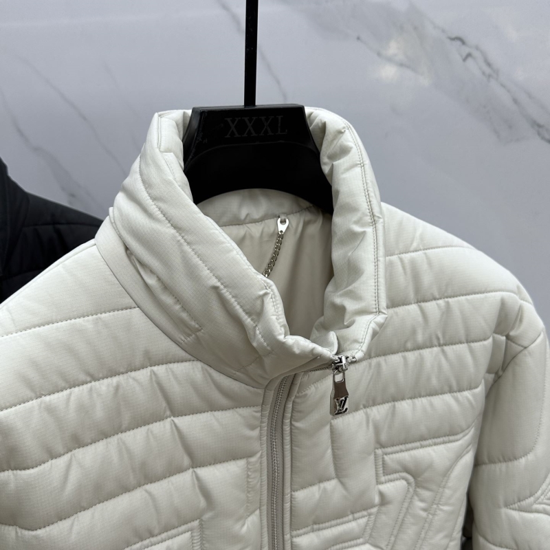 l0vis Vvtt0n outwear